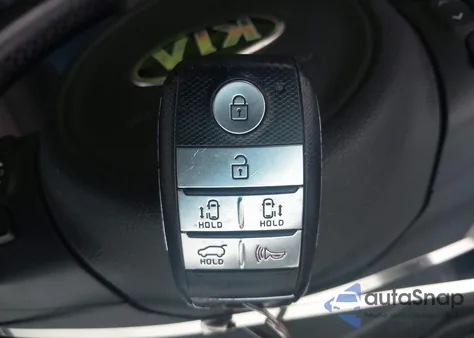 2017 Kia Sedona Lx z USA, uszkodzony, nr VIN KNDMB5C17H6334872